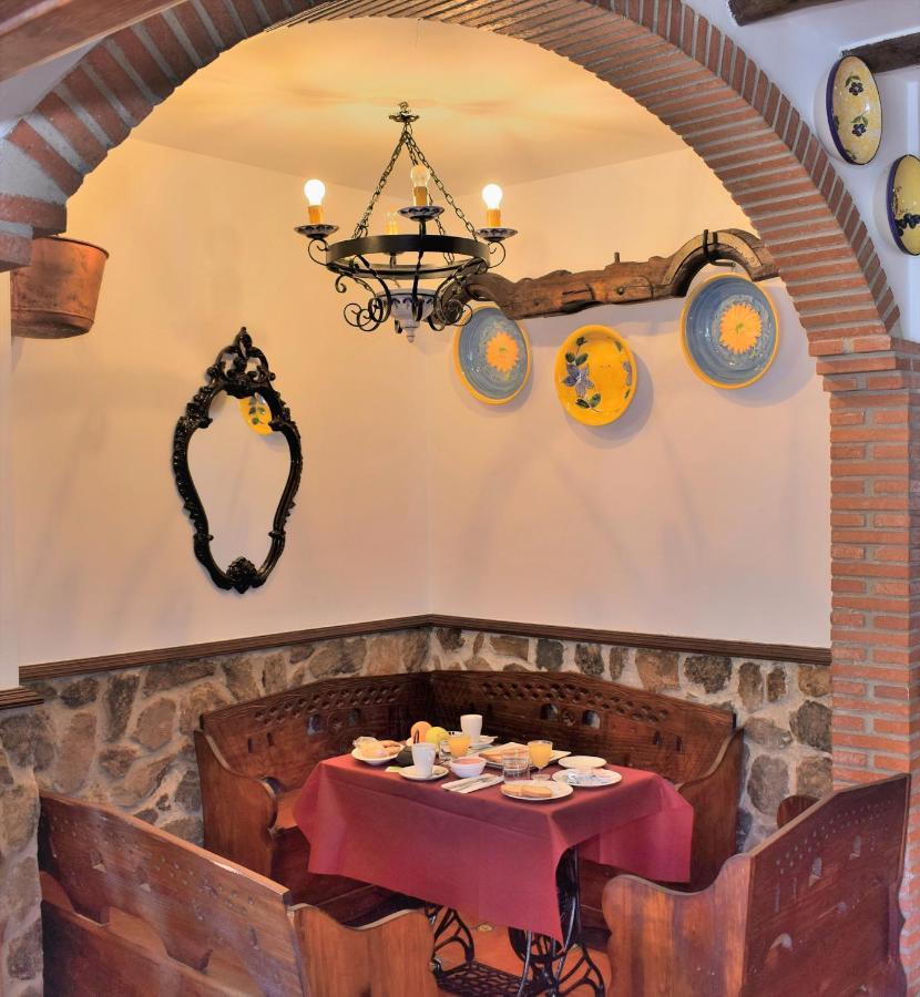 Posada El Arriero Torrejon el Rubio Exterior photo