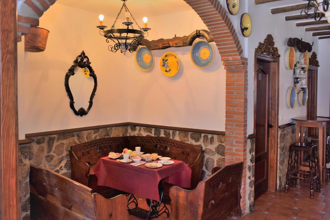 Posada El Arriero Torrejon el Rubio Exterior photo